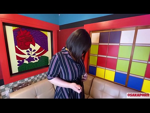 ❤️ Puttana giapponese con grandi tette si masturba con sex toys e ha un orgasmo. Parla in un'intervista della sua esperienza di scopata. Tette enormi e figa pelosa che geme forte. Osakaporn ️❌ Slutsal it.novoporn-com.ru ❌